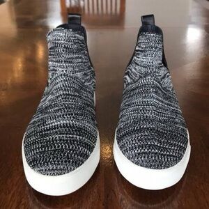 Chelsea & Violet Cielo Flyknit Leather Wedge Slip On Sneakers 10